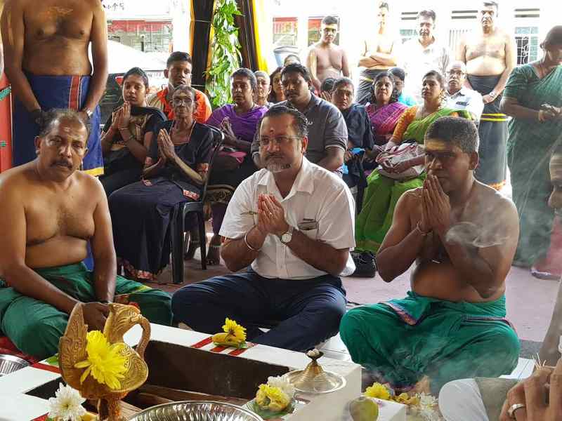 State exco Jagdeep Singh Deo joining in the prayers at Sri Ayappan Siva Semajam Temple. u00e2u20acu201d Picture courtesy of Jagdeepu00e2u20acu2122s office.