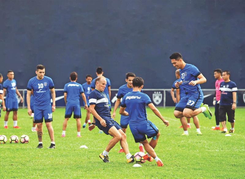 JDT training in Johor Baru yesterday ahead the Malaysia Cup final. u00e2u20acu201d Bernama pic