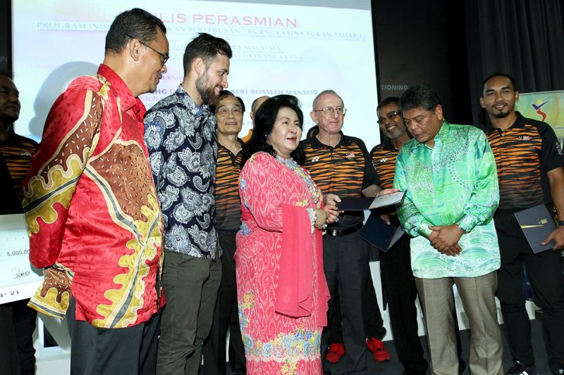 Datin Paduka Seri Rosmah Mansor (centre) launches an education programme on sports science coaching at the National Sports Institute in Kuala Lumpur November 2, 2017. u00e2u20acu2022 Picture by Miera Zulyana