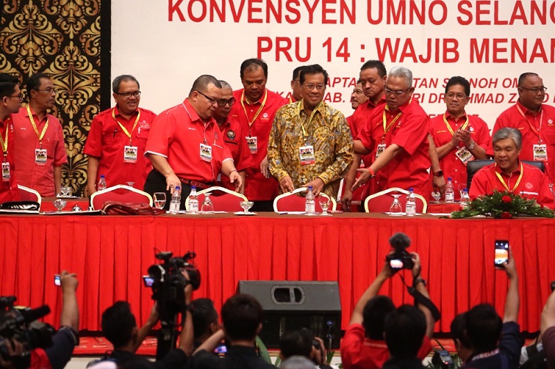 Deputy Prime Minister Datuk Seri Ahmad Zahid Hamidi officiates the Selangor Umno convention in Kuala Lumpur December 2, 2017. u00e2u20acu201d Picture by Choo Choy May
