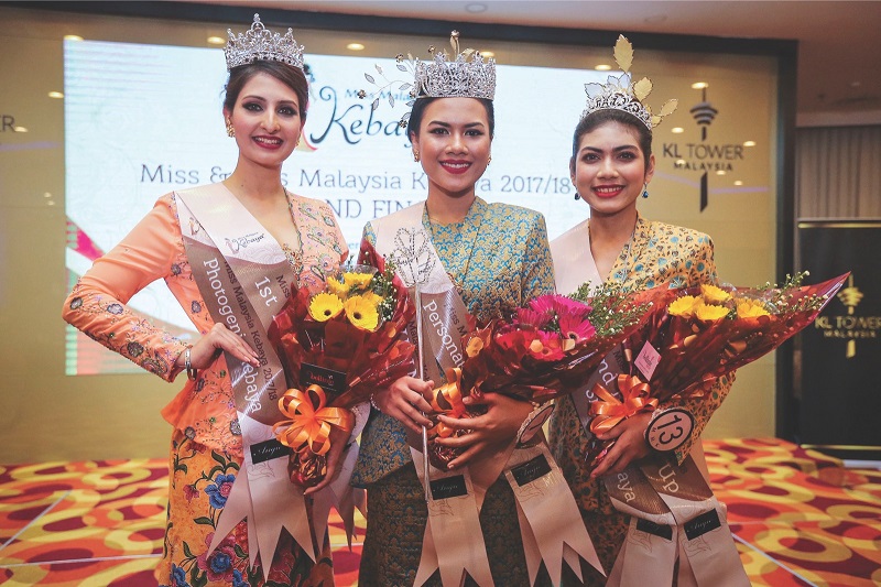 Nor Natasha is flanked by Amrit (left) and Balqis after the Miss Kebaya crowning ceremony at KL Tower on Saturday. u00e2u20acu201d Pictures by Firdaus Latif