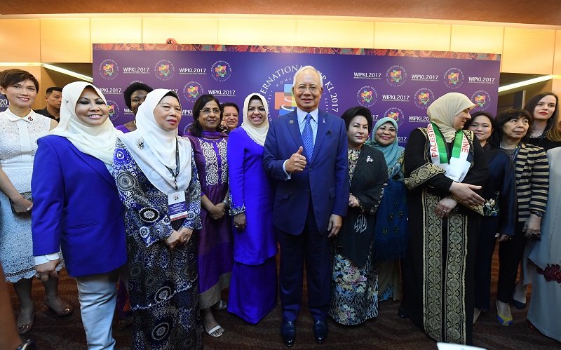 Prime Minister Datuk Seri Najib Razak poses for a photo at the launch of the Women In Politics Kuala Lumpur 2017 conference at the Putra Wold Trade Centre, Kuala Lumpur December 4, 2017. u00e2u20acu201d Bernama pic
