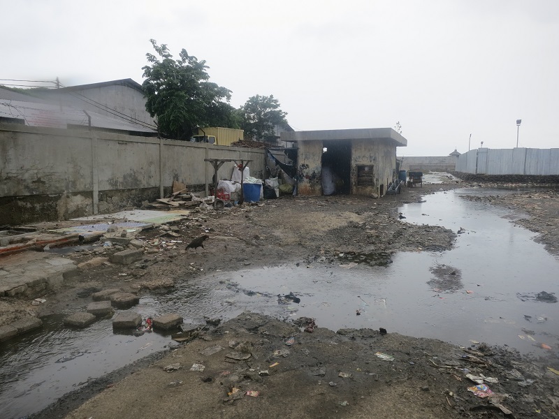 Flooded area in the riverside slum of Muara Angke, northern Jakarta November 30, 2017. u00e2u20acu201d Thomson Reuters Foundation pic