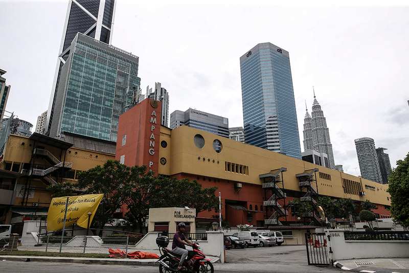 A general view of Ampang Park Shopping Mall, Kuala Lumpur, December 31, 2017. u00e2u20acu201d Picture by Azneal Ishak nn