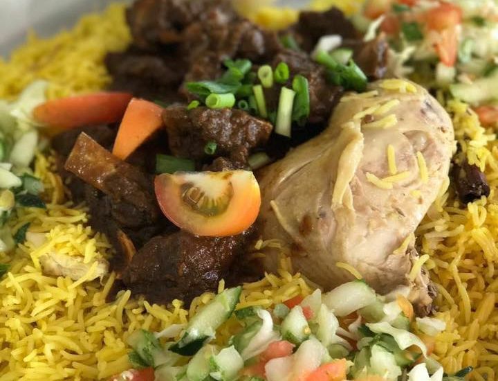 The large portions and fragrance of the mutton curry gets many repeat customers.