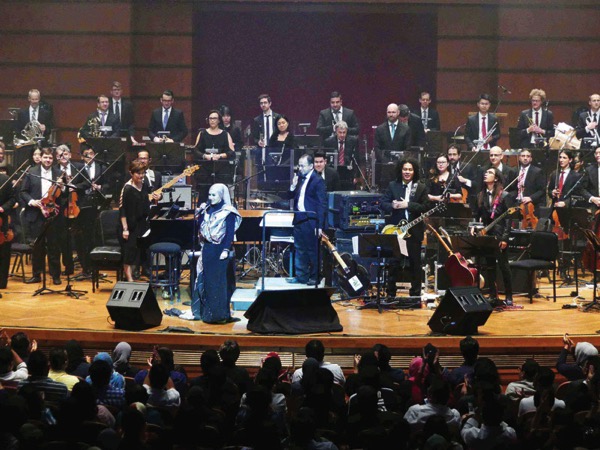 Ella renders her timeless hits with the orchestra. u00e2u20acu201d Pictures courtesy of the Malaysian Philharmonic Orchestra
