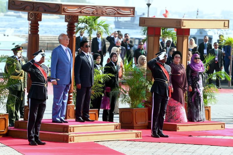 Datuk Seri Najib Razak is accorded a state welcome at the Jumhooree Square in Male, Maldives December 20, 2017. u00e2u20acu2022 Bernama pic