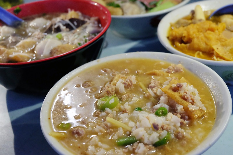 A different way of eating tom yam...with porridge at Restoran Ju Heng.