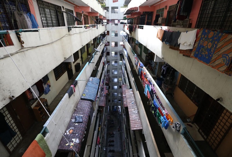 A general view of PPR Desa Mentari in Petaling Jaya.u00e2u20acu201dPicture by Zuraneeza Zulkifli