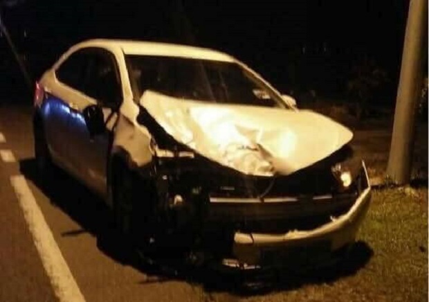 A view of the car involved in the accident in Pontian, Johor. u00e2u20acu201d Picture via Facebook/Saya Orang Johor