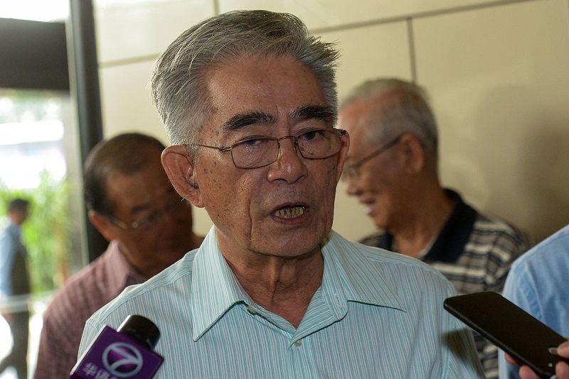 Chua Piak Chwee from the P.106 Damansara constituency speaking to reporters after the objection hearing at Concorde Hotel in Shah Alam January 3, 2018. — Picture by Mukhriz Hazim