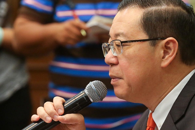 Penang Chief Minister Lim Guan Eng speaks during the MOU signing at Jen Hotel January 3, 2018. u00e2u20acu201d Picture by Sayuti Zainudin