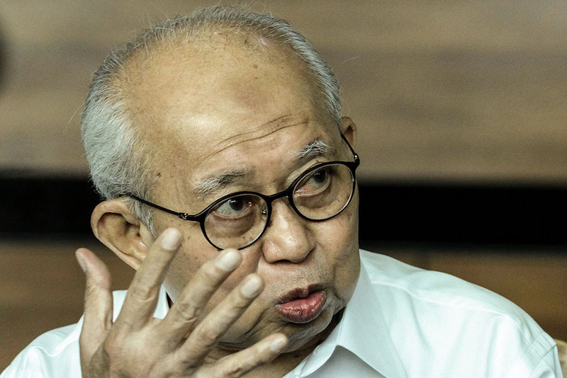 Gua Musang MP Tan Sri Tengku Razaleigh Hamzah speaks during a press conference at the G25 Forum in Shah Alam, January 27, 2018. u00e2u20acu201d Picture by Miera Zulyana