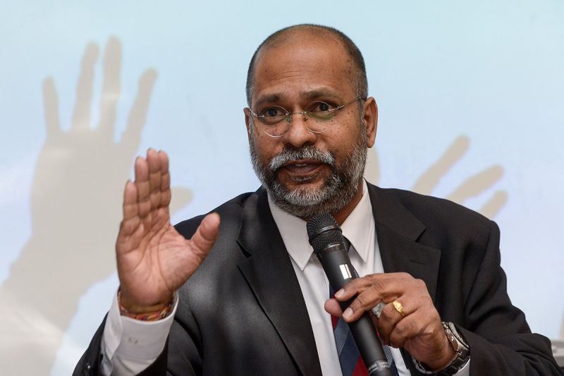 M. Visvanathan speaks at the u00e2u20acu02dcRule of Law & Police Accountability in Malaysiau00e2u20acu2122 forum in Brickfields Asia College, Petaling Jaya January 20, 2018. u00e2u20acu2022 Picture by Mukhriz Hazim