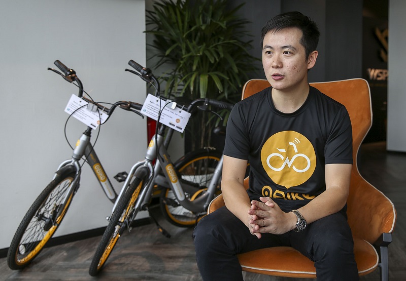 oBike business development manager Ian Goh speaks to Malay Mail during an interview in Kuala Lumpur January 19, 2018. — Picture by Yusof Mat Isa