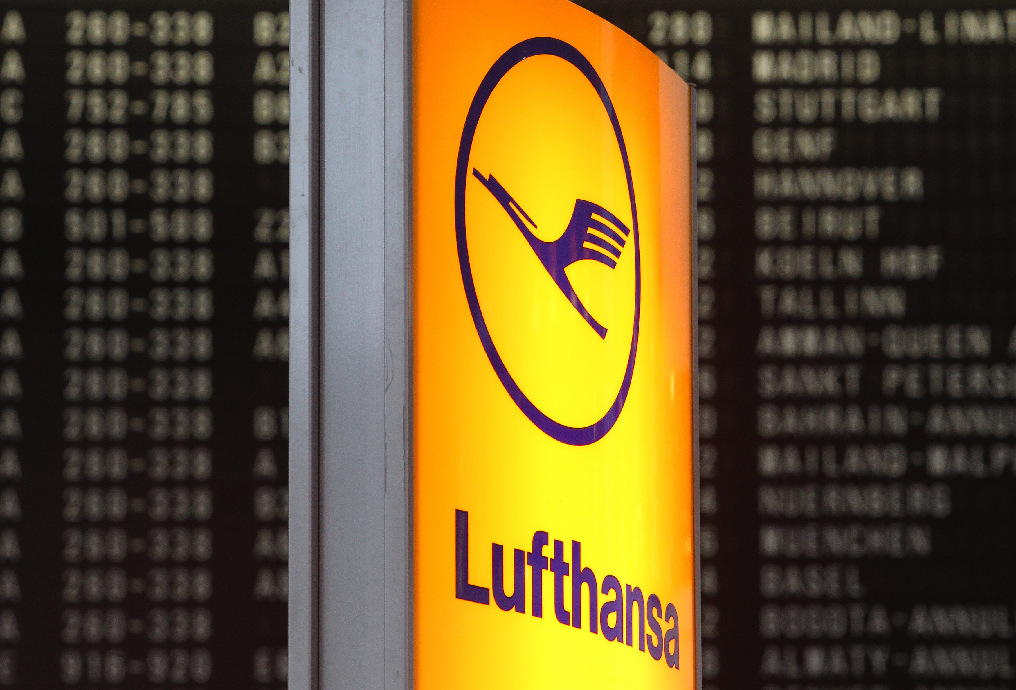 German airline giant Lufthansa said Wednesday it had carried 130 million passengers in 2017. u00e2u20acu201d AFP picn
