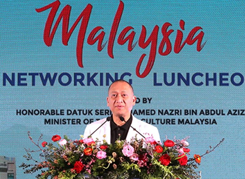 CHIANGMAI, 26 Jan -- Menteri Pelancongan dan Kebudayaan Datuk Seri Mohamed Nazri Abdul Aziz berucap sebelum melancarkan logo 'Visit Malaysia Year 2020' (VMY2020) pada satu majlis sempena 'ASEAN Tourism Forum 2018' di Chiang Mai International Exhibition an
