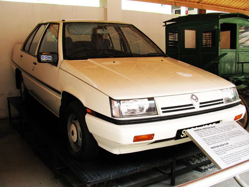 Nama Proton Saga daripada Ismail Jaafar terpilih sebagai pemenang daripada keseluruhan 102,823 penyertaan anjuran Perusahaan Otomobil Nasional. u00e2u20acu2022 Foto ihsan Facebook/Azbi Centre