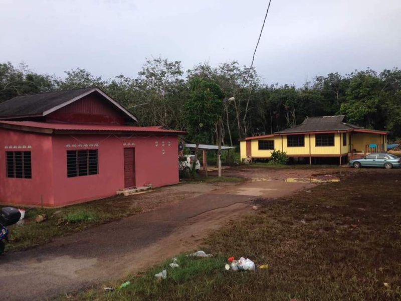 Parts of Segamat district have reported receding flood levels following an improvement in Johoru00e2u20acu2122s weather on January 15, 2018. u00e2u20acu201d Picture courtesy Segamat District Disaster Management Committee