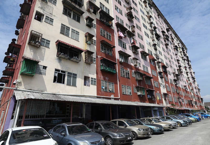 A general view of Desa Mentari Block 3. — Picture by Zuraneeza Zulkifli