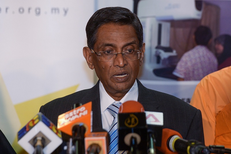 Health Minister Datuk Seri Dr S. Subramaniam speaks during the launch of World Cancer Day 2018 at the Temple of Fine Arts, Brickfields February 5, 2018. u00e2u20acu201d Picture by Mukhriz Hazim