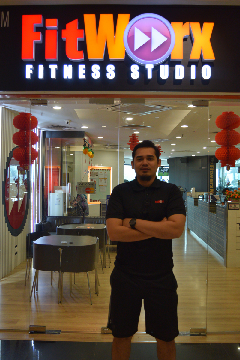 FitWorx (Amcorp Mall branch) manager Ezham Zikri said most people are hazy about what it entails to obtain their desired goals. 