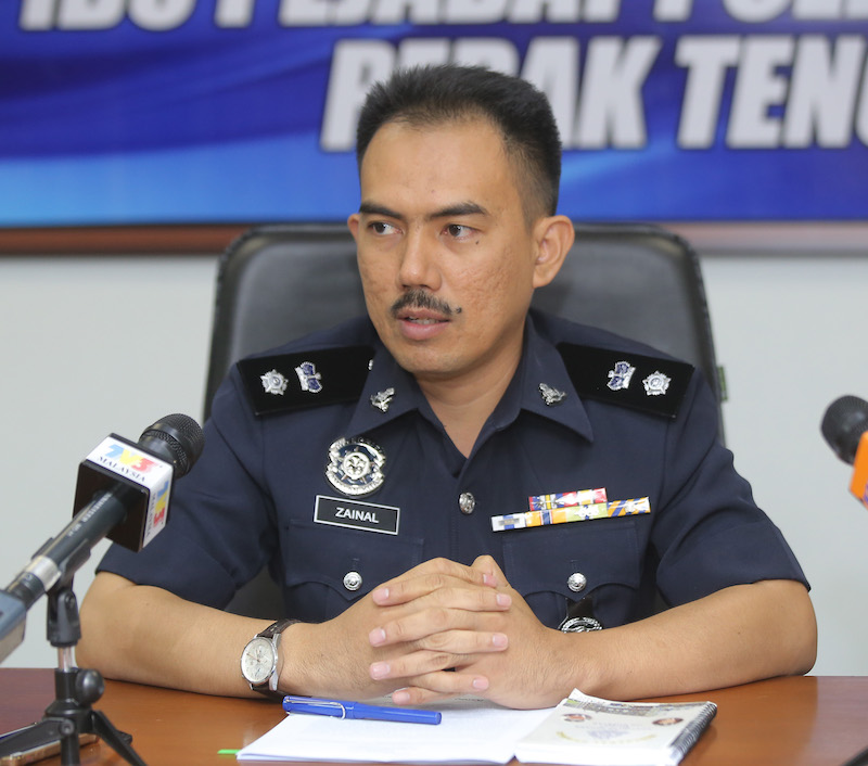 Perak Tengah police chief Supt Mohamad Zainal Abdullah said the constable was arrested at 9pm last night, after the couple lodged a police report in Kuala Kangsar yesterday evening. u00e2u20acu201d Picture by Pheong Kar Yu