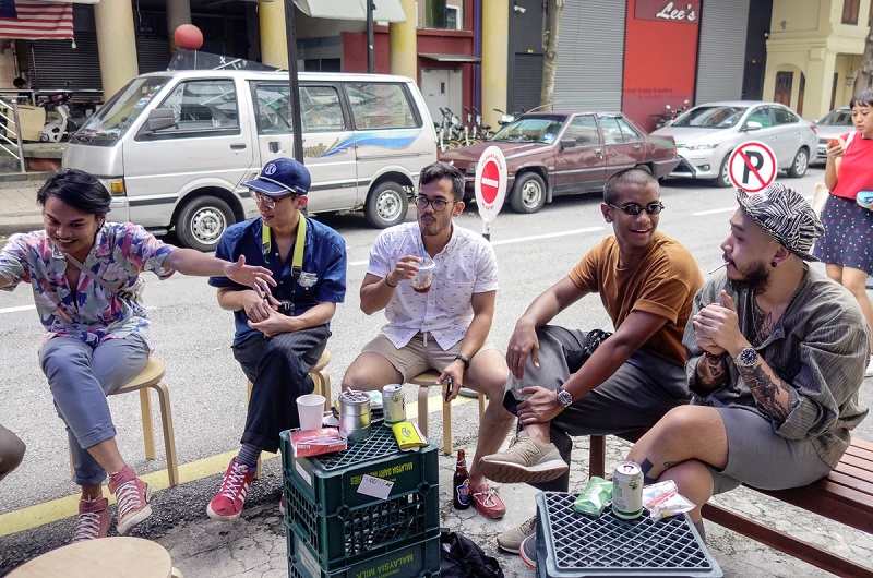 Sesi Kaki Lima, hosted by local DJ collective Public School, is a bi-monthly u00e2u20acu02dcsessionu00e2u20acu2122 attracting art and music lovers. u00e2u20acu201d Picture by Shafwan Zaidon