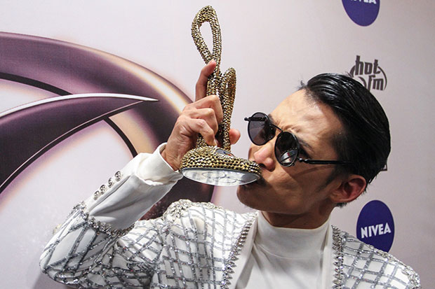 Hael Husaini after winning the 32nd Anugerah Juara Lagu at Axiata Arena in Bukit Jalil. — Picture by Shafwan Zaidon