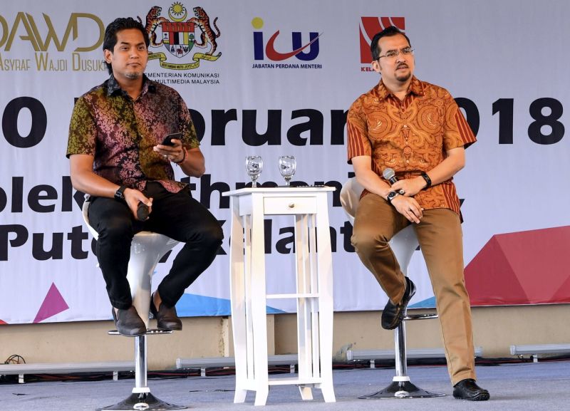 Khairy (left) said the construction of the complex on a 6-hectare site would take between 12 and 18 months to complete. u00e2u20acu2022 Picture by Saw Siow Feng