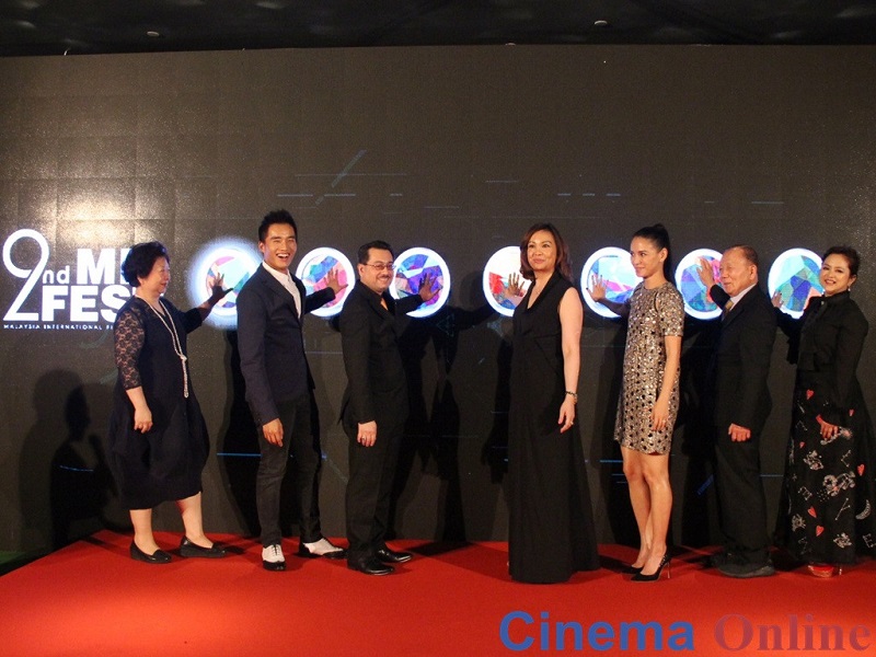 From left: Director Cultural Division of Taipei Economic and Cultural Office in Malaysia Peggy Chou, MIFFest u00e2u20acu02dcLet's Watch Movie Iconu00e2u20acu2122 Jack Tan; Finas director-general Dato' Fauzi Ayob, MIFFest chairman Joanne Goh, MIFFest Ambassador Lee Sinje, MIFFest