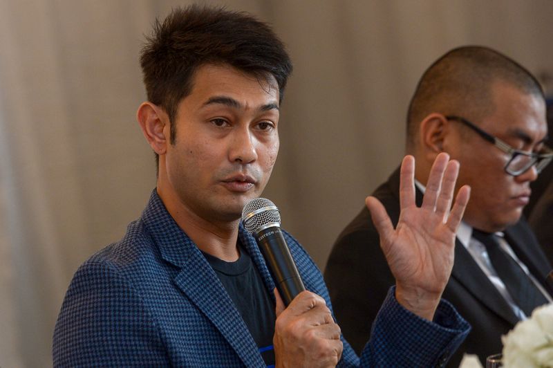 Actor and director Datuk Farid Kamil speaks to the media about his arrest last month at a press conference in Shah Alam February 28, 2018. u00e2u20acu201d Picture by Mukhriz Hazim