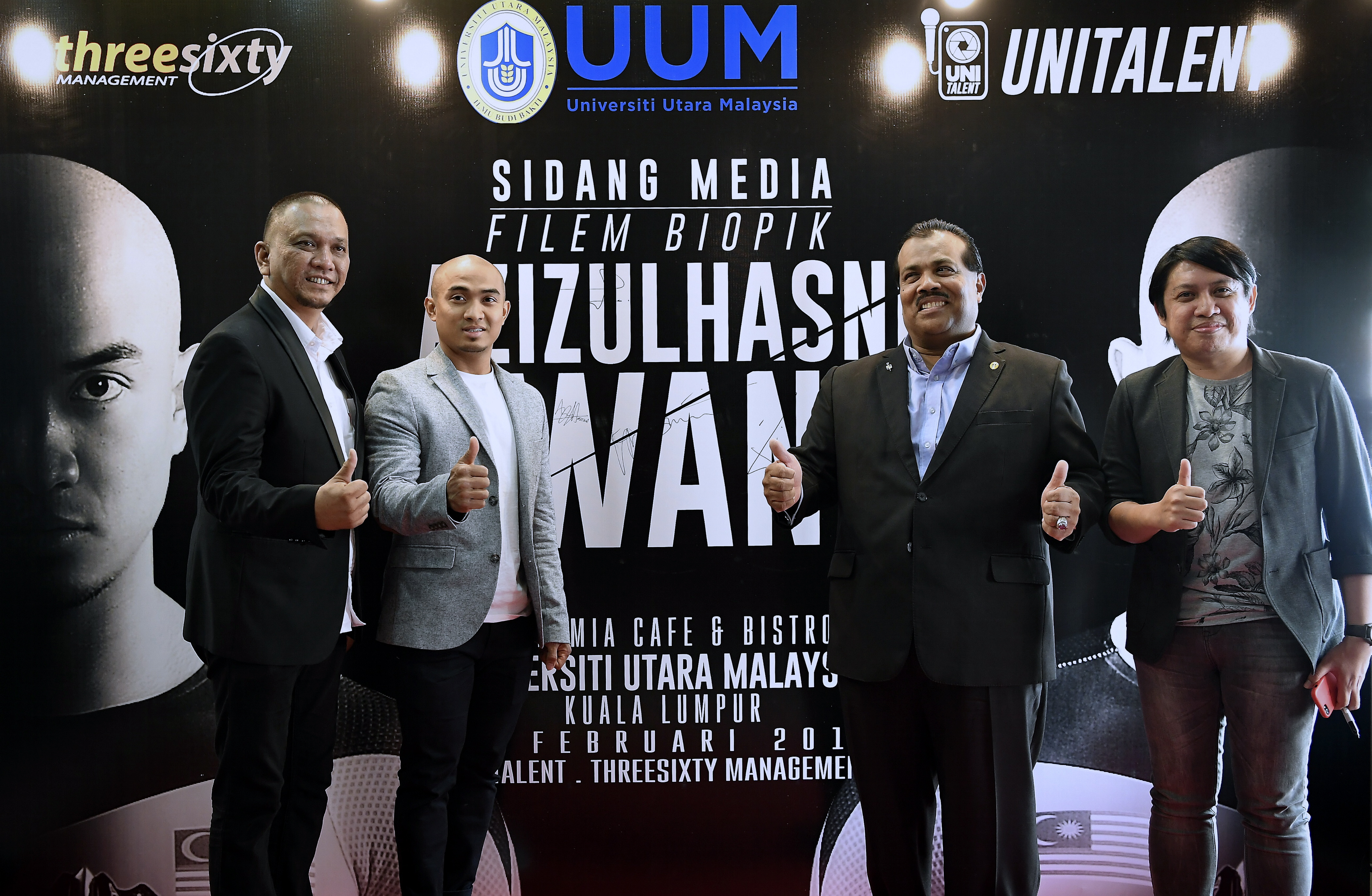 he biopic gets thumbs up from (from left) Raja Mukhriz, Azizulhasni, Universiti Utara Malaysia vice-chancellor Professor Datuk Seri Dr Mohamed Mustafa Ishak and lecturer Idzwan Yacob during a press conference yesterday. u00e2u20acu201d Picture by Firdaus Latif