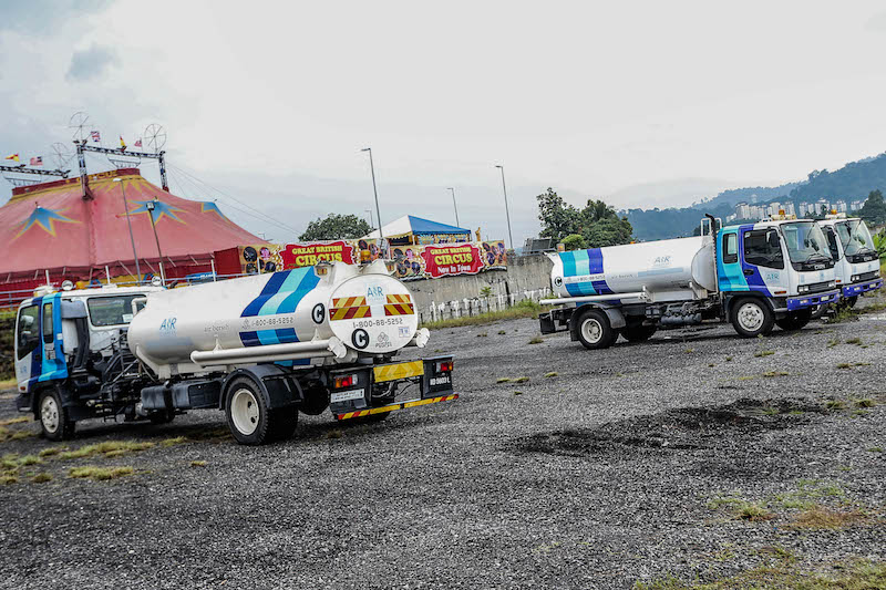 Syabas water tankers heading out to supply water to residents in the Ampang area due to the water disruption in the Klang Valley March 6, 2018. u00e2u20acu201d Picture by Hari Anggara.