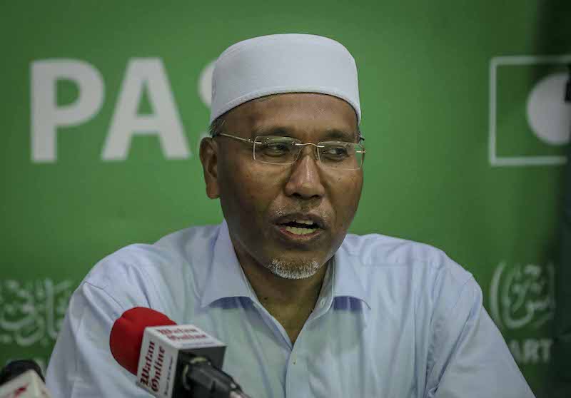 PAS Vice-President Idris Ahmad speaks during a press conference on PAS' GE14 manifesto in Kuala Lumpur March 12, 2018. u00e2u20acu201d Picture by Firdaus Latif