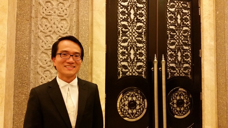 In the two cases that lawyer Raymond Mah is handling, the Federal Court is being asked to answer if the citizenship requirement of having a Malaysian ‘parent’ refers to the ‘lawful parents’ instead of birth parents. — Picture by Ida Lim