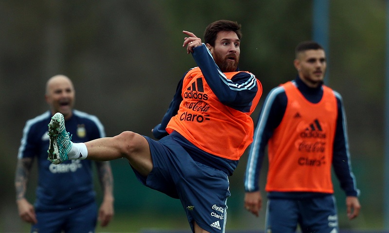 Argentinau00e2u20acu2122s Lionel Messi takes part in a training session ahead of the match against Uruguay alongside team mate Mauro Icardi and head coach Jorge Sampaoli in Buenos Aires August 28, 2017. u00e2u20acu201d Reuters pic