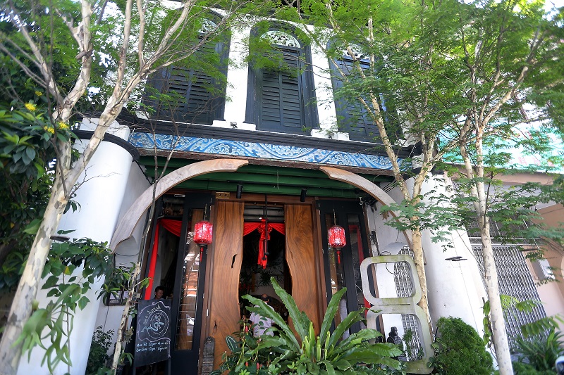 Boutique hotels like the Happy 8 hotel have a unique identity to separate them from other establishments. — Picture by Farhan Najib