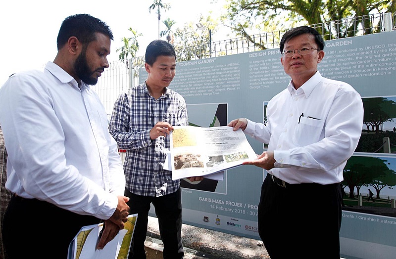 State exco Chow Kon Yeow (right), who visited the fountain site today, said there are more projects in the pipeline under the masterplan.