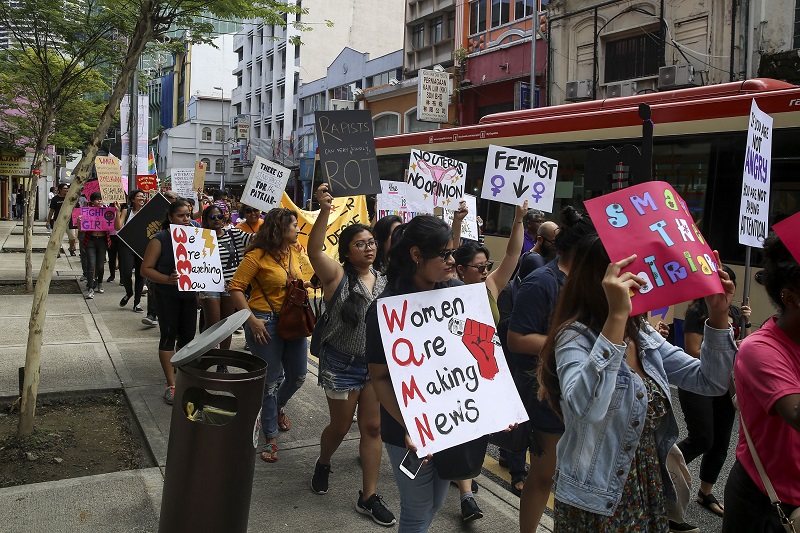 The placards seen today championed a diverse array of issues, from ending discrimination against the queer, rights for domestic workers, and press freedom.