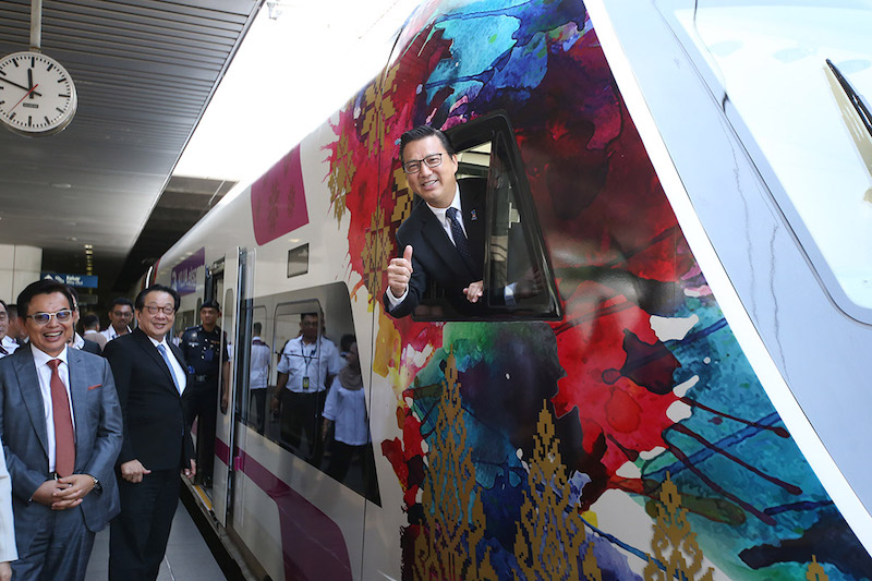 Transport Minister Datuk Seri Liow Tiong Lai launches the new KLIA Ekspres train in Kuala Lumpur March 13, 2018. — Picture by Azinuddin Ghazali 