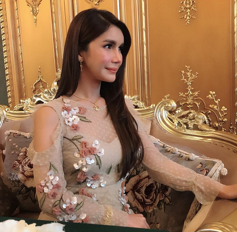 Nur Sajatu00e2u20acu2122s latest web reality series provides a glimpse into the cosmetic entrepreneuru00e2u20acu2122s life. u00e2u20acu201d Picture via Instagram/Nur Sajat