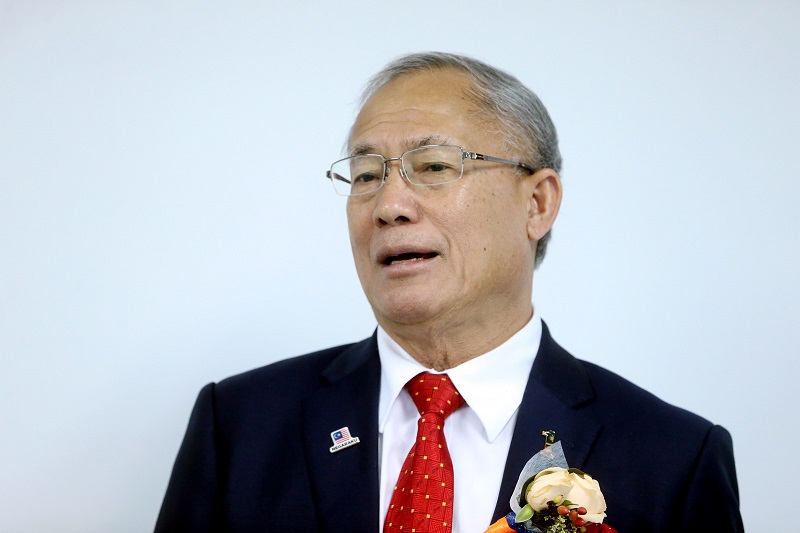 Human Resource Minister Datuk Seri Richard Riot Anak Jaem speaks during a press conference in Petaling Jaya May 15, 2017. u00e2u20acu201d Picture by Zuraneeza Zulkifli