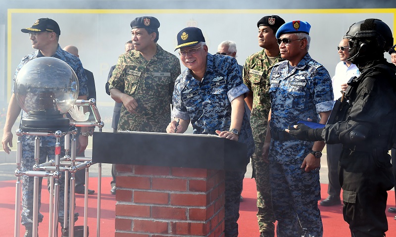 Prime Minister Datuk Seri Najib Razak (centre) at the opening ceremony of the Sendayan Air Base in Seremban March 16, 2018. u00e2u20acu201d Bernama pic