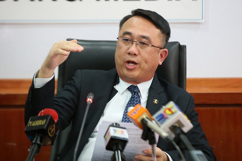 National Water Services Commission Malaysia chairman Datuk Liang Teck Meng speaks at a press confenrence in Cyberjaya March 16,2018. u00e2u20acu201d Picture by Azinuddin Ghazali 