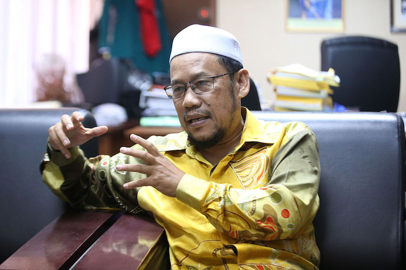 Kelantan State Executive Councillor Datuk Che Abdullah Mat Nawi is seen during his interview with Malay Mail in Kota Baru March 22, 2018. u00e2u20acu201d Picture by Azinuddin Ghazali