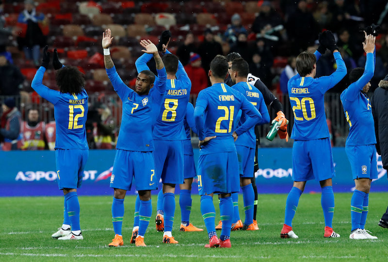 Brazil players applaud the fans after the match against Russia at Luzhniki Stadium, Moscow March 23, 2018. u00e2u20acu201d Reuters pic