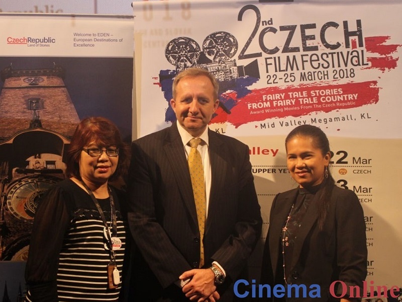 The Czech Film Festival Malaysia 2018 was announced by Malaysian ambassador of Czech Republic Rudolf Hykl (middle) at GSC Mid Valley in Kuala Lumpur recently. u00e2u20acu201d CinemaOnline pic
