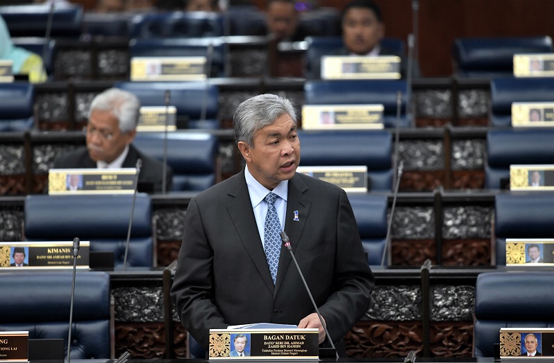 Deputy Prime Minister Datuk Seri Ahmad Zahid Hamidi replies to a question during the Parliament sitting in Kuala Lumpur March 6, 2018. u00e2u20acu201d Bernama pic