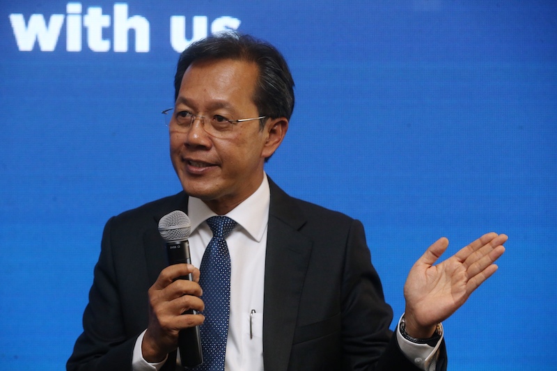 Malaysia Airlines Bhd Group CEO Captain Izham Ismail speaks during the launch of the newly refurbished Golden Lounge in KLIA in Sepang March 22, 2018. u00e2u20acu201d Picture by Zuraneeza Zulkifli